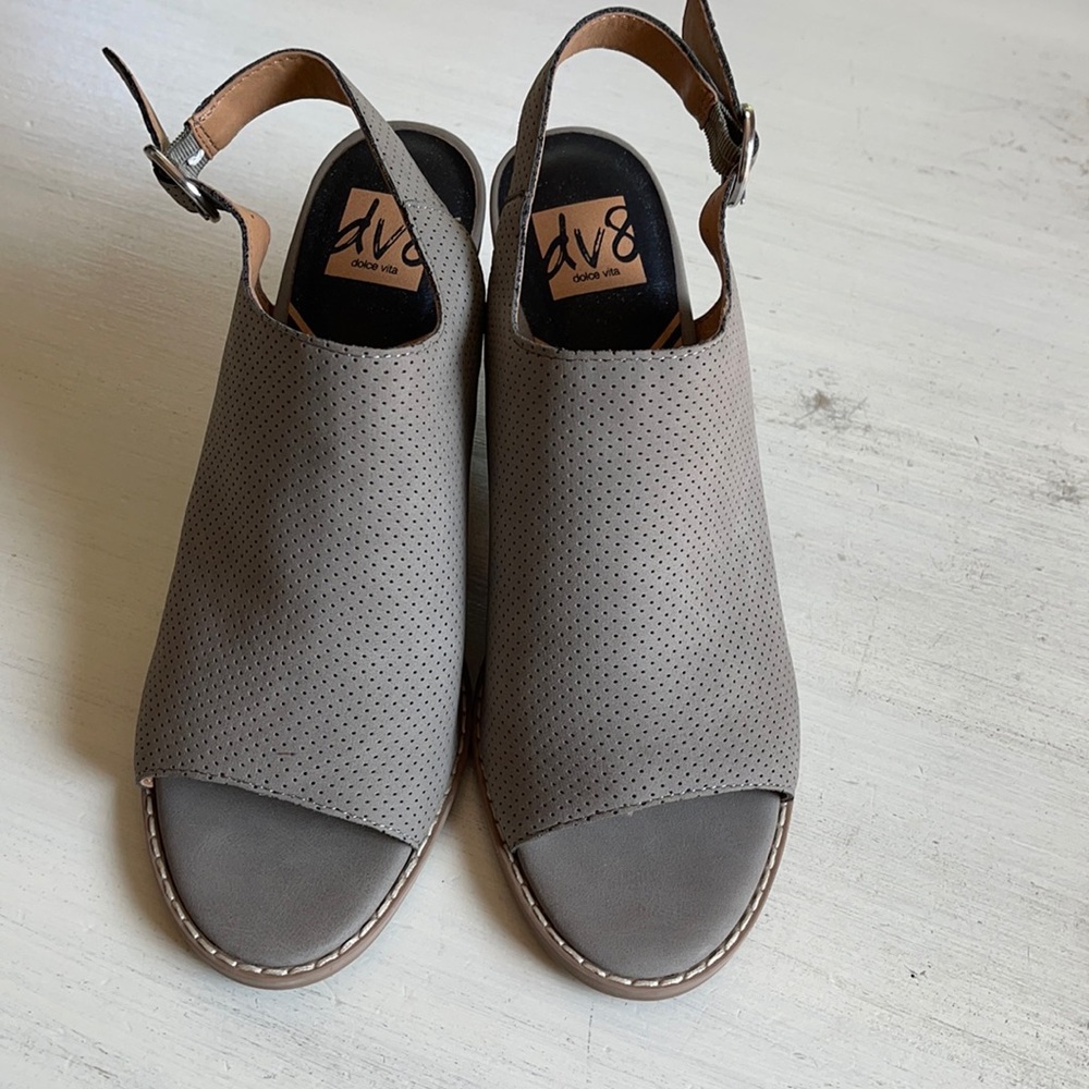 New never worn sling back open toe heels